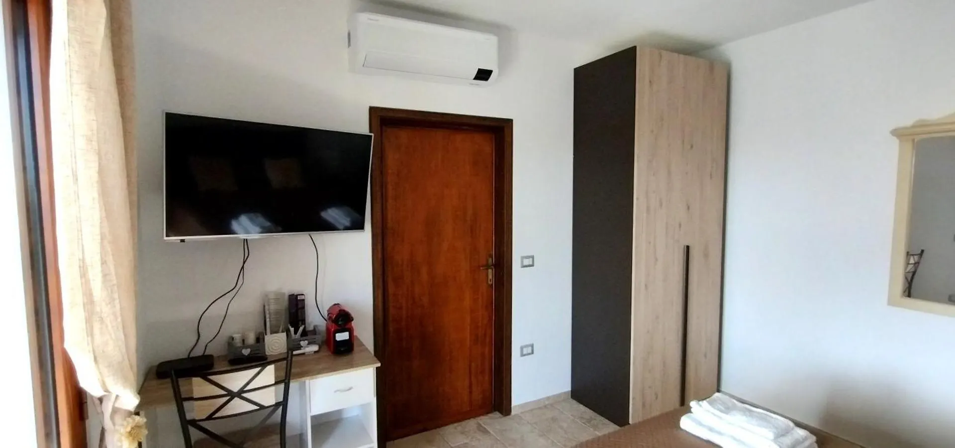 Tucano Single Room San Teodoro  0*, San Teodoro (Sardinia) Italië