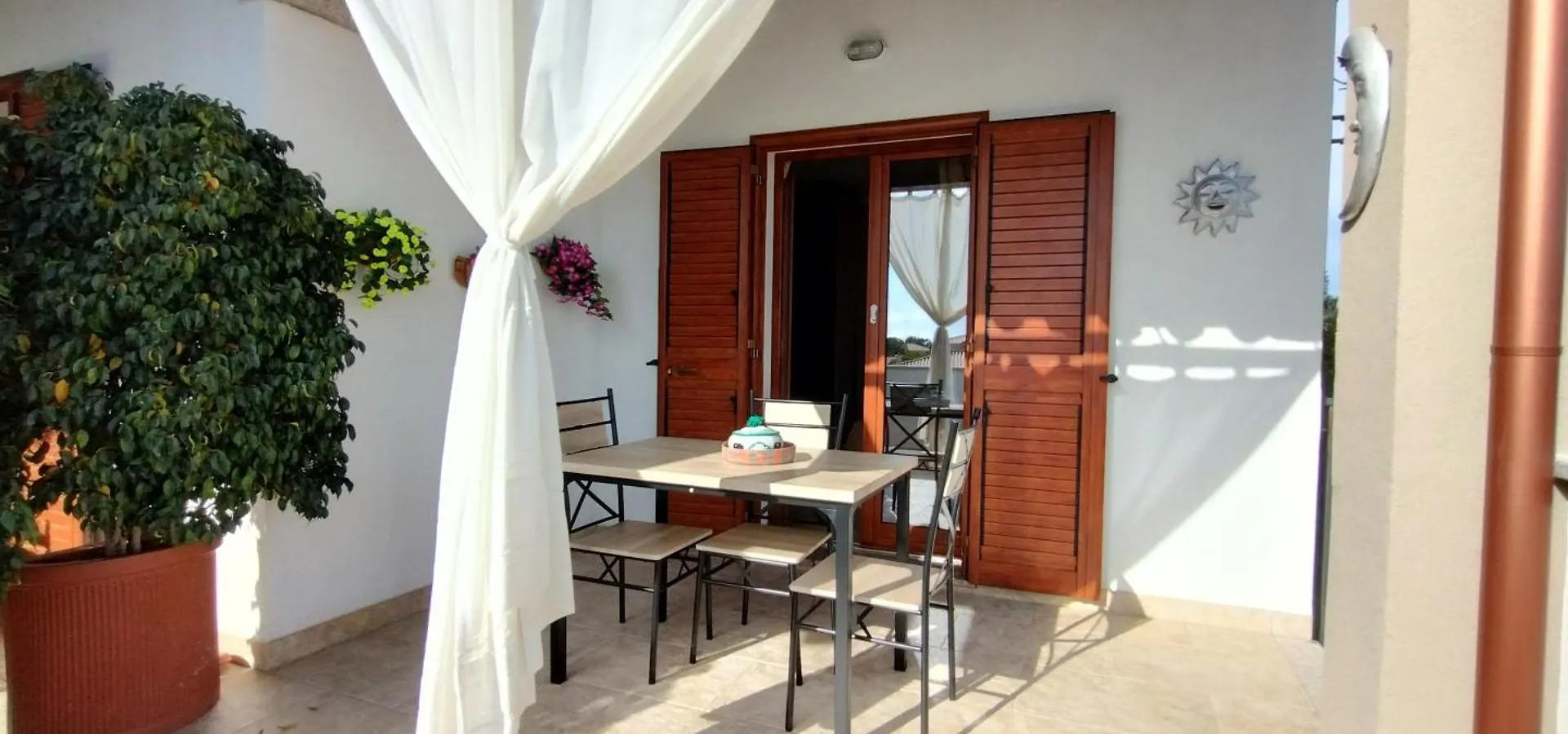 Tucano Single Room San Teodoro